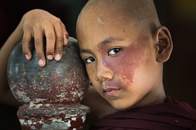 Молодой монах. Мьянма