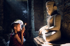 Молодой монах. Мьянма